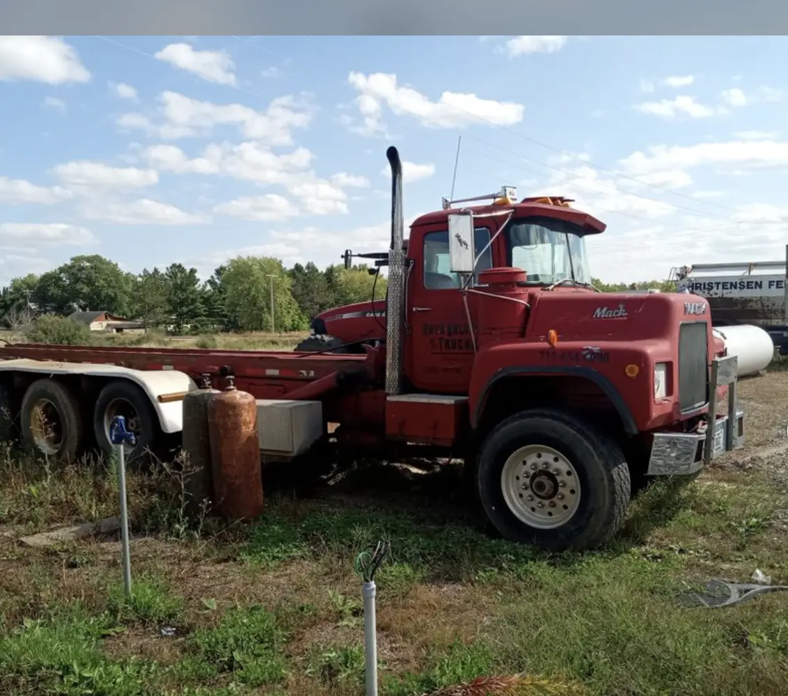 USED 1987 MACK Unassigned