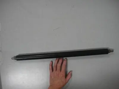 Hamada Ink Idle Roller, 20 1/2" Length