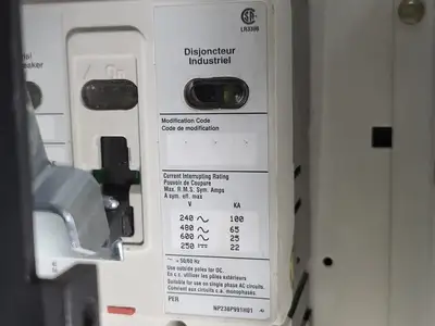 15/60A, 3 Pole, 600V, Disconnect Switch HFD3015,HFD3060 in Freedom 2100 MCC