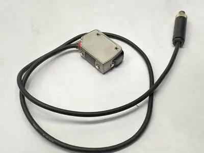 LR-ZB250AP | Keyence  Self-Contained CMOS Laser Sensor Rectangular - Used