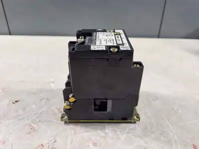 USED SQUARE D 8536SCO3V02S