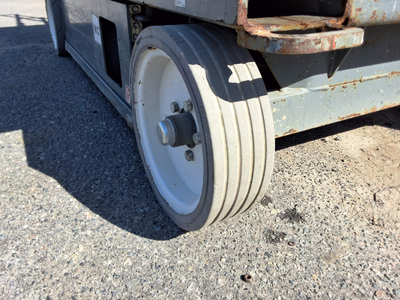 USED 2016 Skyjack SJ4632