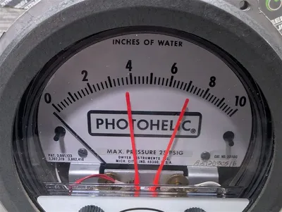 Dwyer 3100C Photohelic Pressure Gauge Assembly 0-10 Inches of Water New NIB