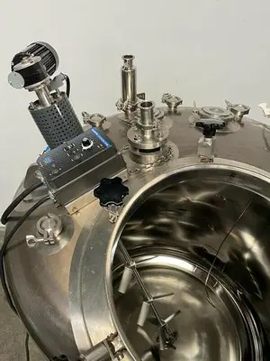 USED APACHE APACHE 1400 LITER STAINLESS STEEL PRESSURE VESSEL SINGLE WALL TANK W/ CONTROLLER