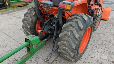 USED 2013 KUBOTA L3560