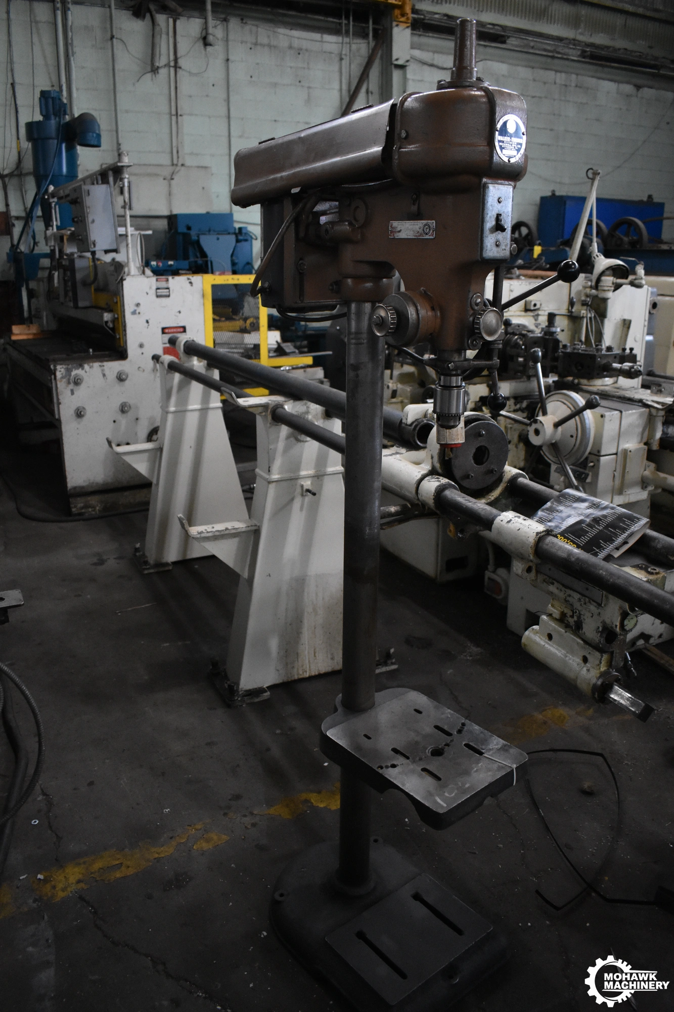 15" WALKER TURNER "65-100" SINGLE-SPINDLE FLOOR-STANDING DRILL PRESS w/MANUAL DOWN FEED - 3/4 HP MOTOR