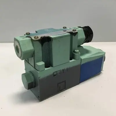 USED VICKERS DG4V32AMP7H750JA100