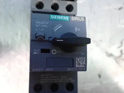 USED SIEMENS 3RV27111DD10