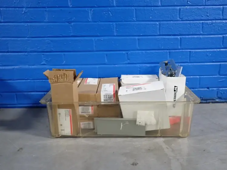 Used WIREMOLD _UNKNOWN_ Misc Electrical & Power Parts Ohio US | HGR 24 #1233492