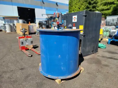 Metal Mixing Tank w/ Fittings