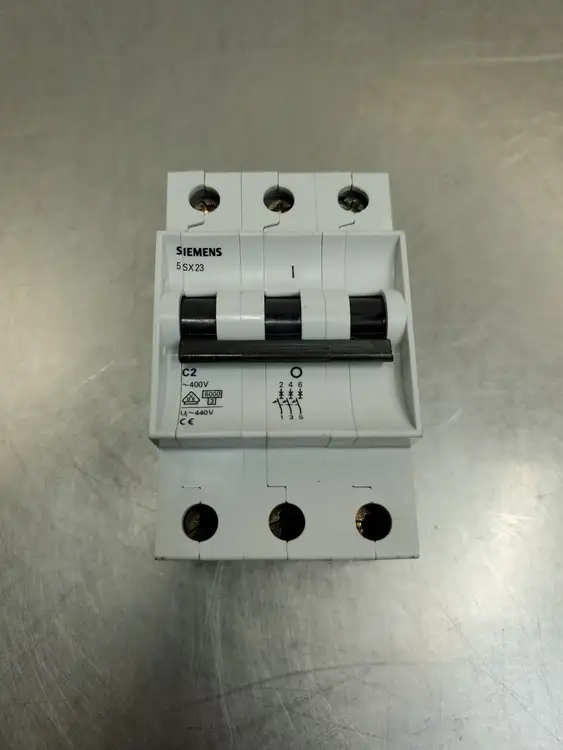Used Siemens 5SX23 C2 Circuit Breaker, 3-Pole, 2 Amp, 400V Circuit Breakers | Palmetto Automation #1150594