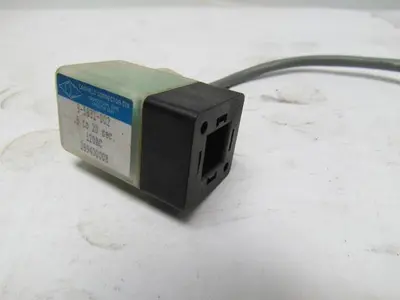 Canfield Connector 9-5831-002 Valve Timer Plug Connector .5 to 20 Sec 120VAC