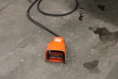 Used ACCURSHEAR 625010 Power Squaring Shears (Inch) Ohio US | HGR 24 #1441283