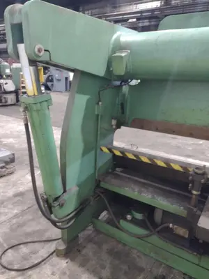 250 TON X 12' ACCURPRESS MODEL #725012 HYDRAULIC PRESS BRAKE: YOBRO #24251