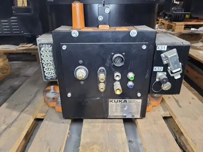 USED 2015 KUKA KR16 L6-2 + KR C4 NA