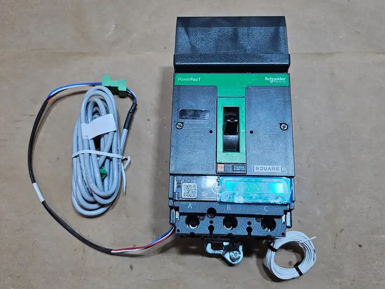 Used SCHNEIDER ELECTRIC HLA36100U53XEL Switchgears British Columbia CA | Lenmark #1427998