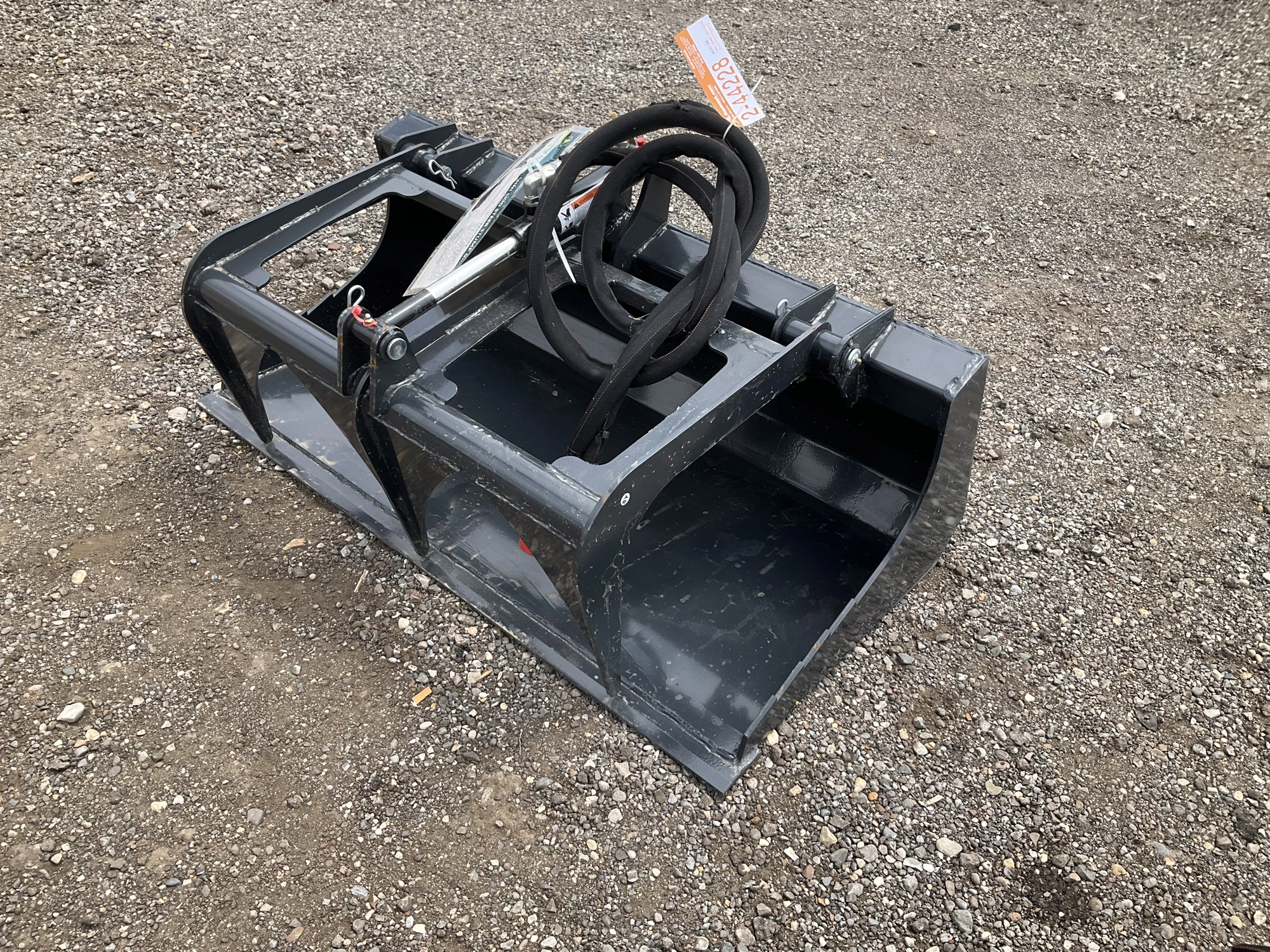 Used _UNKNOWN_ _UNKNOWN_ Grapple Buckets Michigan US | Miedema Asset Management Group #1324161