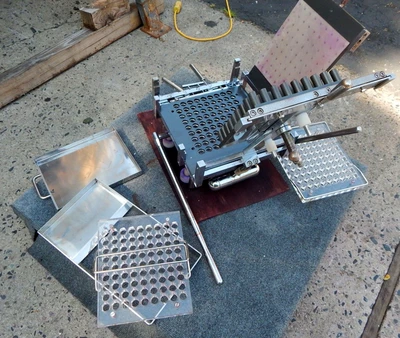 USED CAPSULE FILLER CAPSULE FILLER