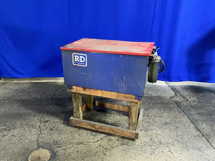 Used R&D FOUNTAIN INDUSTRIES E219 Parts Washers Ohio US | HGR 24 #1446213