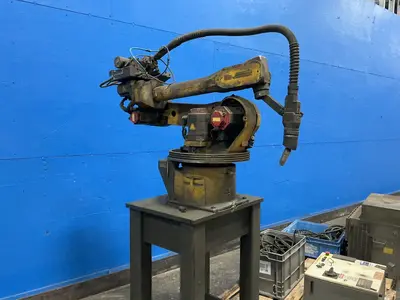 Used 2006 FANUC ARC MATE 120IB/10L Robots Ohio US | HGR 24 #1345762