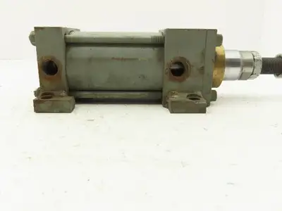 Lynair Series LH Hydraulic Cylinder 2.5" Bore 2" Stroke 1500 PSI Foot Mount