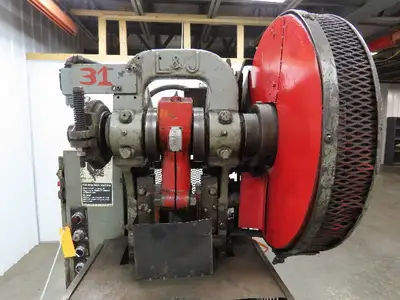 L & J No 18 Mechanical Punch Press 18 Ton 2.5" Stroke 6.25 Throat 230/460V