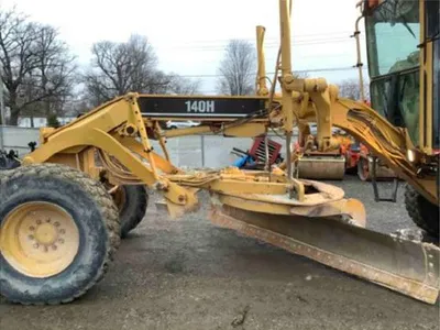 1998 Caterpillar 140HNA