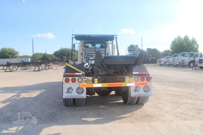 New | in-Stock 2027 FREIGHTLINER 114SD PLUS Rolloff Trucks Texas US | Roll Off Truck World #1507657