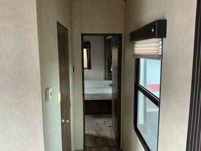 Used 2017 WILDWOOD LODGE 394FKDS Campers, Caravans, Motorhomes Michigan US | Miedema Asset Management Group #1402838