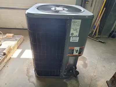 USED LENNOX 10ACC-048-230-04