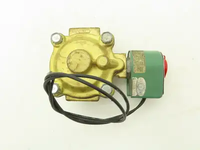 Asco 8210D4 Brass Solenoid Valve 2-Way NC 150 PSI 1" NPT Dry Air 120V 10.5 W