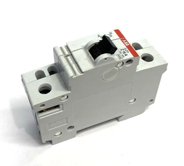 Used ABB Miniature Circuit Breaker 1-Pole DIN Rail w/ Auxiliary Contact Circuit Breakers Michigan US | Maverick Industrial Sales #1389379