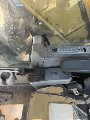 Used 2012 CATERPILLAR 320E LRR Crawler Excavators Texas US | Proxy Equipment #1378438