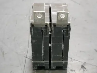 Used SIEMENS B215 Switchgears British Columbia CA | Lenmark #242145