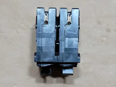 USED SIEMENS Q220
