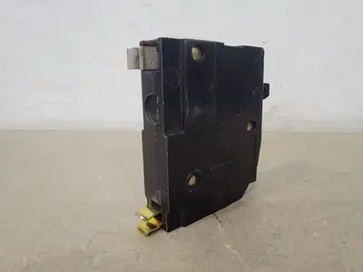 30 Amp, 1 Pole, 120/240 volts Circuit Breaker