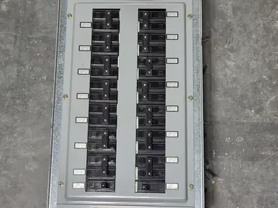 Used 2002 CUTLER-HAMMER POW-R-LINE 1A Switchgears British Columbia CA | Lenmark #835329