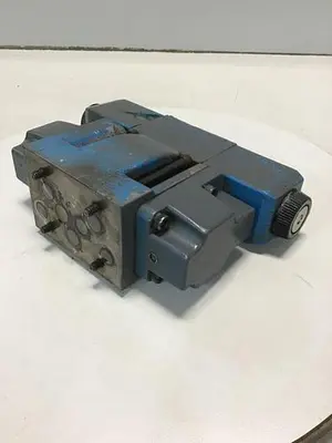 USED VICKERS DG4V-3-6C-M-U-H7-60