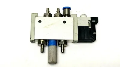 VUVG-L10-M52-RZT-M7-1P3,VAVE-L1-1H2-LR,566482 | Festo VUVG-L10-M52-RZT-M7-1P3 Air Solenoid Valve w/ VAVE-L1-1H2-LR Sub-Base - Used