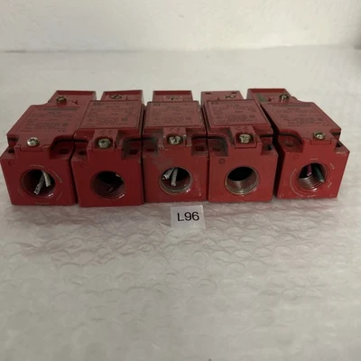 (5) Telemecanique XCS-A703 Interlock Switches 3A 240V Fast Shipping!+ Warranty