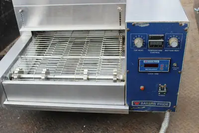 Bakers Pride APC18 Electric Countertop Commercial NSF Conveyor Oven