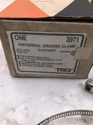 Thomas & Betts 3971 Bronze/Stainless Steel Universal Ground Clamp 2-1/2″ -5″ -NIB