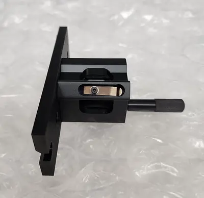 NEWPORT OPTICAL MOUNTING COMPONENTS