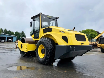 Used 2017 BOMAG BW213D-5 Single Drum Rollers New York US | Abele Tractor #1343179