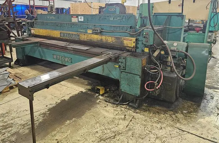 10' X 1/4" WYSONG MODEL #1025-F MECHANICAL POWER SQUARING SHEAR: YOBRO #25202