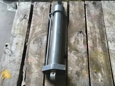 Hydraulic Cylinder JD0806 009 CF63-45-4305GE-00