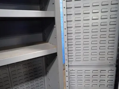 Hardware Cabinet