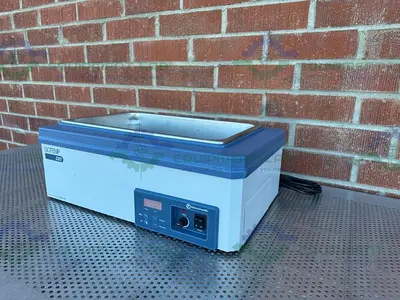 USED FISHER SCIENTIFIC ISOTEMP 220 DIGITAL TEMP CONTROL WATER BATH AMBIENT TO 100°C