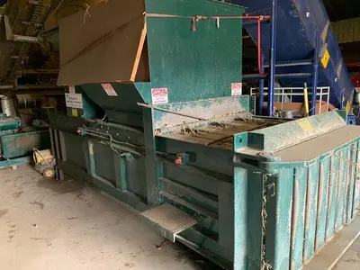 2005 IBC LD-60-SD Full Eject Closed Door / Steel Belt Feed Conveyor