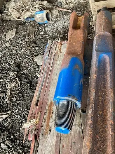 Used AFTERMARKET 5-1/2" X 25" CABLE TOOL CHISEL BIT Drills Pennsylvania US | East West Machinery & Drilling #1417232